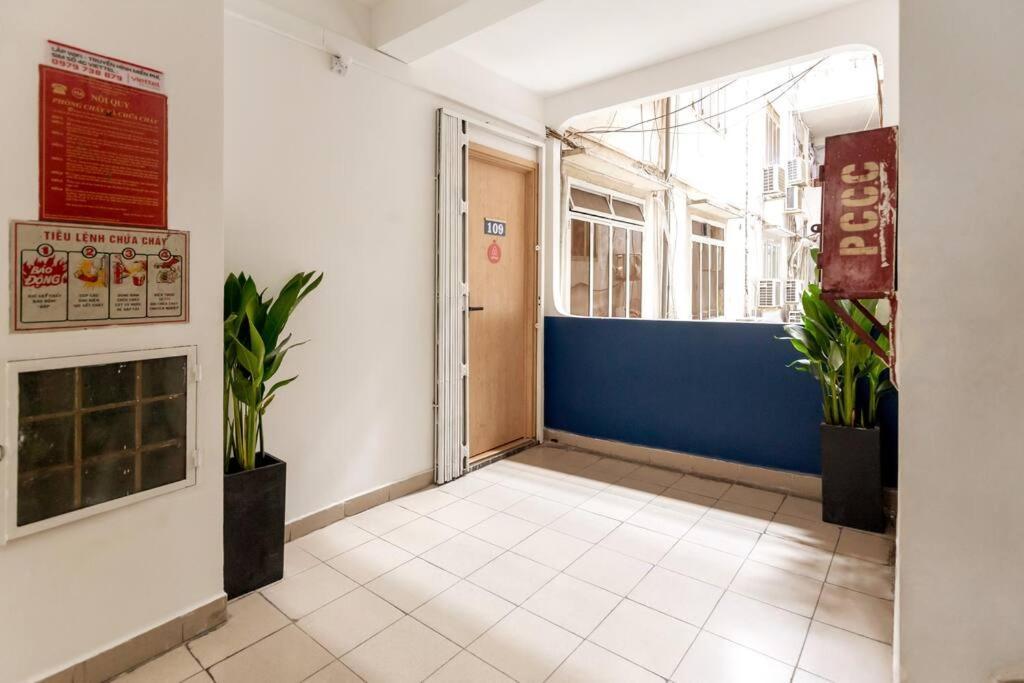 Modern, Cozy & Fully Equipped 2br In D4, 5m To D1 * TP. Hồ Chí Minh
